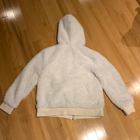 Girl’s Urban Planet/Kids Fluffy White Zip-Up hoodie - size L (14/16) - Picture 13 of 15